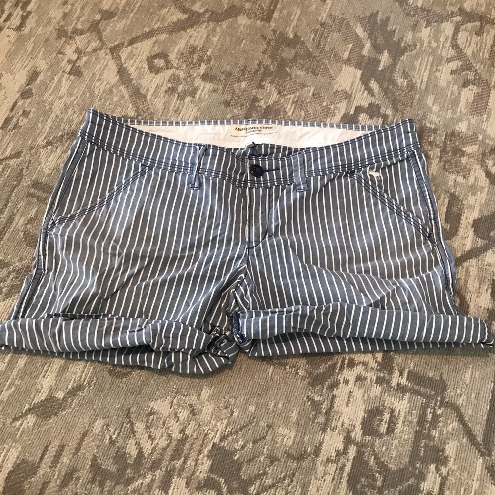 Abercrombie & Fitch blue and white striped shorts